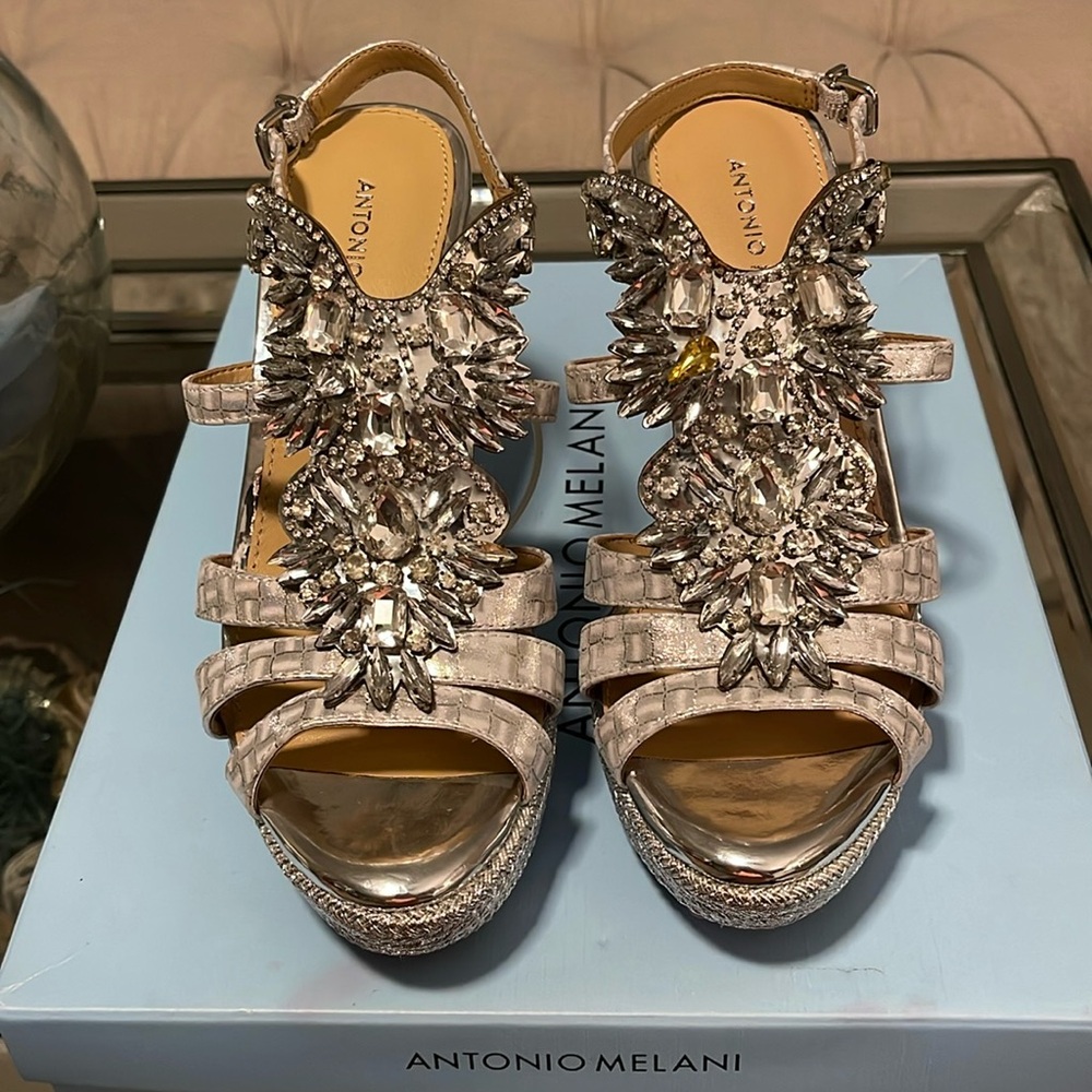 Antonio Melani wedges silver with rhinestones sz 7